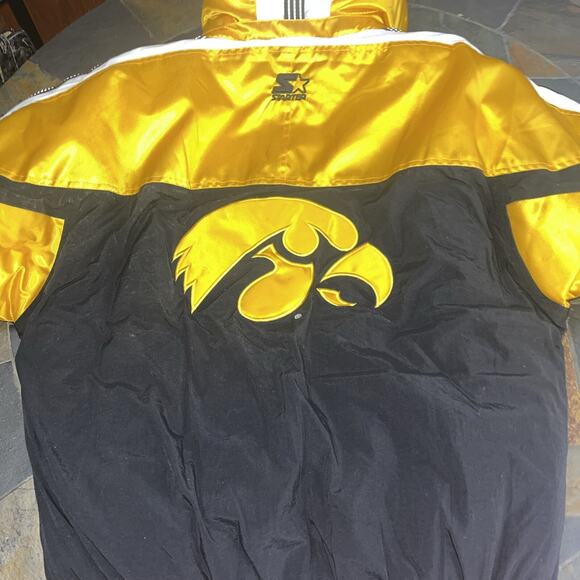 VTG University of Iowa Hawkeyes Starter Full Zip Puffer Jacket Adult Large - Picture 4 of 6